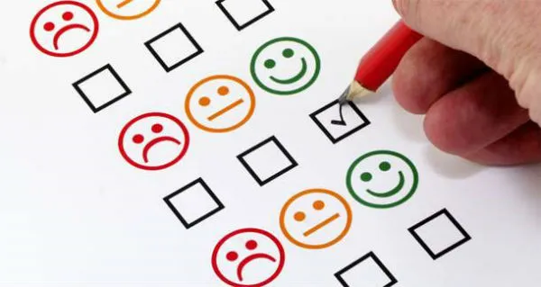 استطلاعات العملاء Surveys