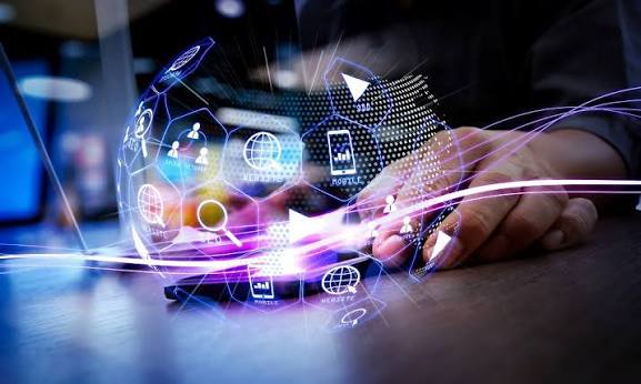 أنواع الإعلانات الرقمية: الدليل الشامل لاختيار الإعلان المناسب لنشاطك التجاري 
